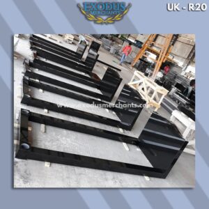 Ogee top with Long kerbs and posts black